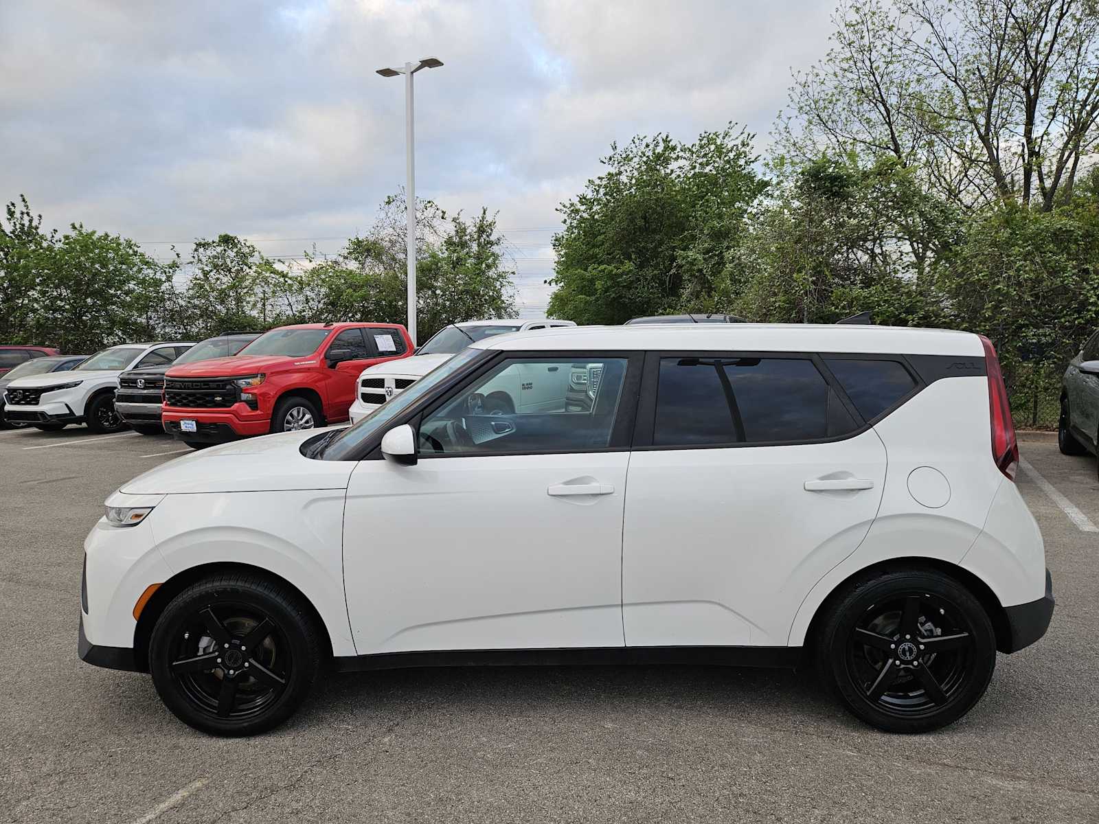 Thumbnail: 2020 Kia Soul - 4