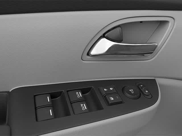 Thumbnail: 2014 Honda Odyssey - 19
