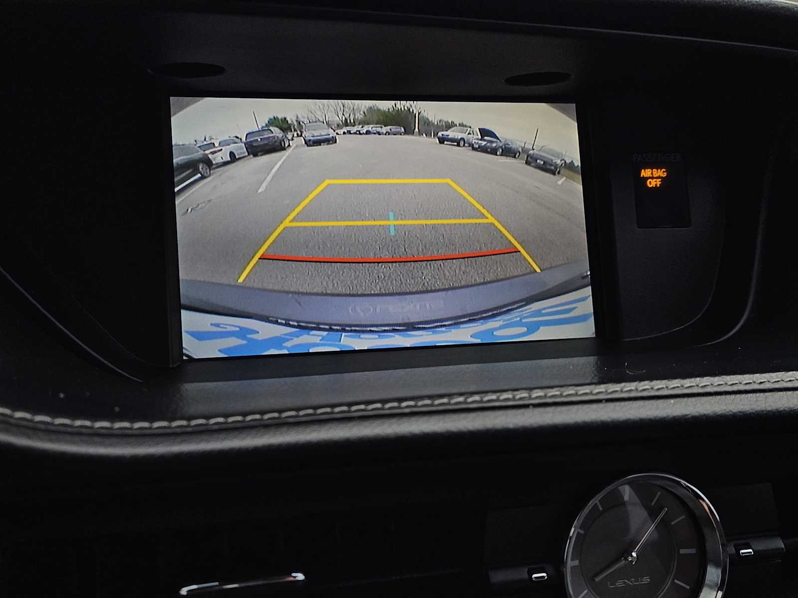 Thumbnail: 2016 Lexus ES - 17