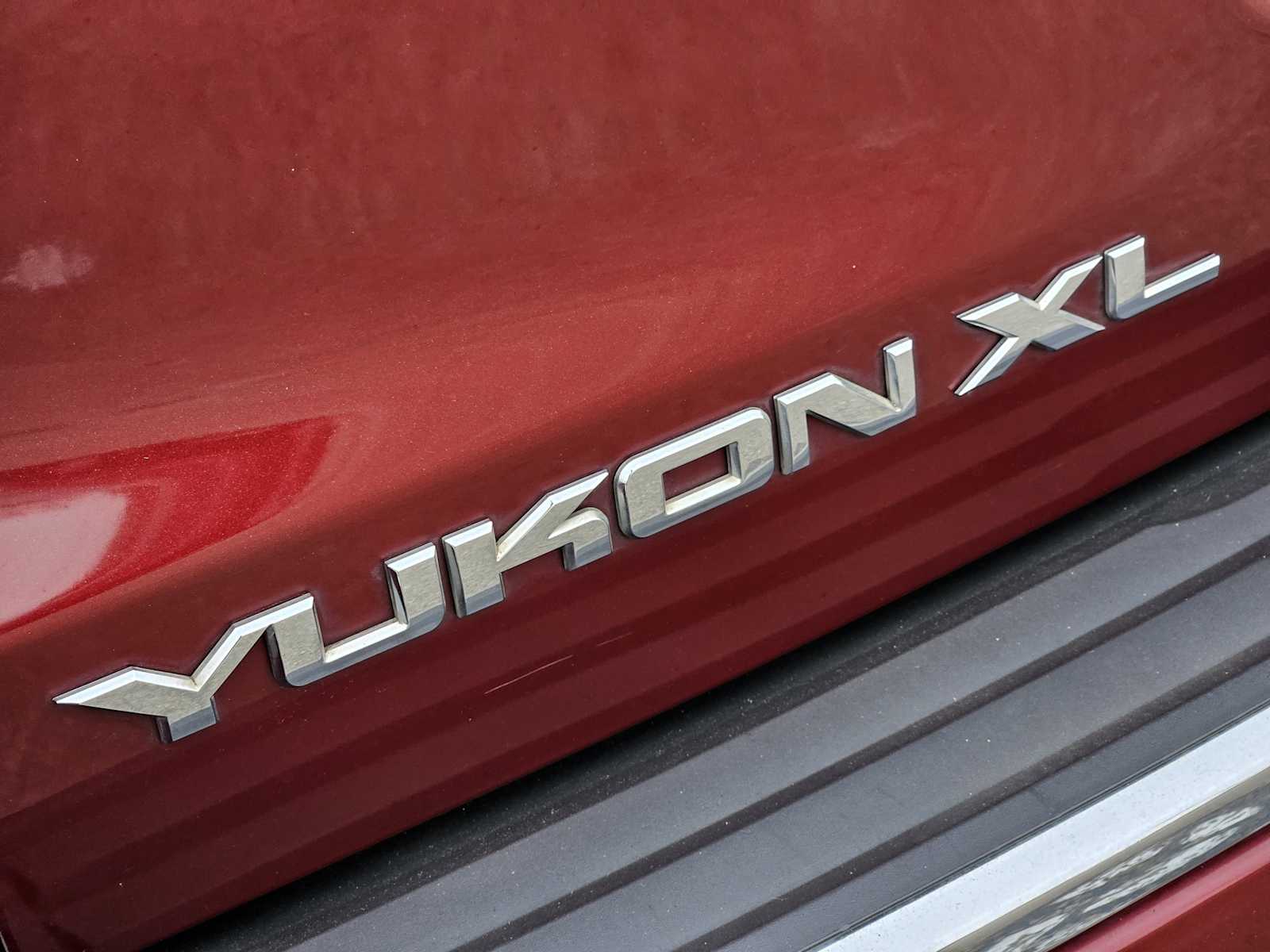 Thumbnail: 2016 GMC Yukon XL - 11