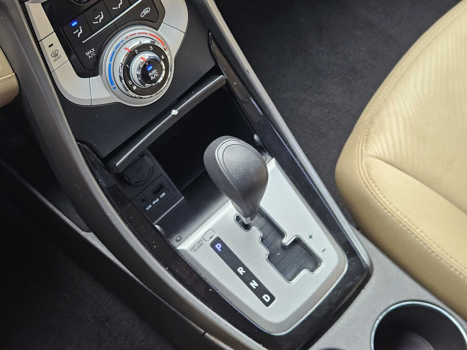 Thumbnail: 2012 Hyundai Elantra - 18