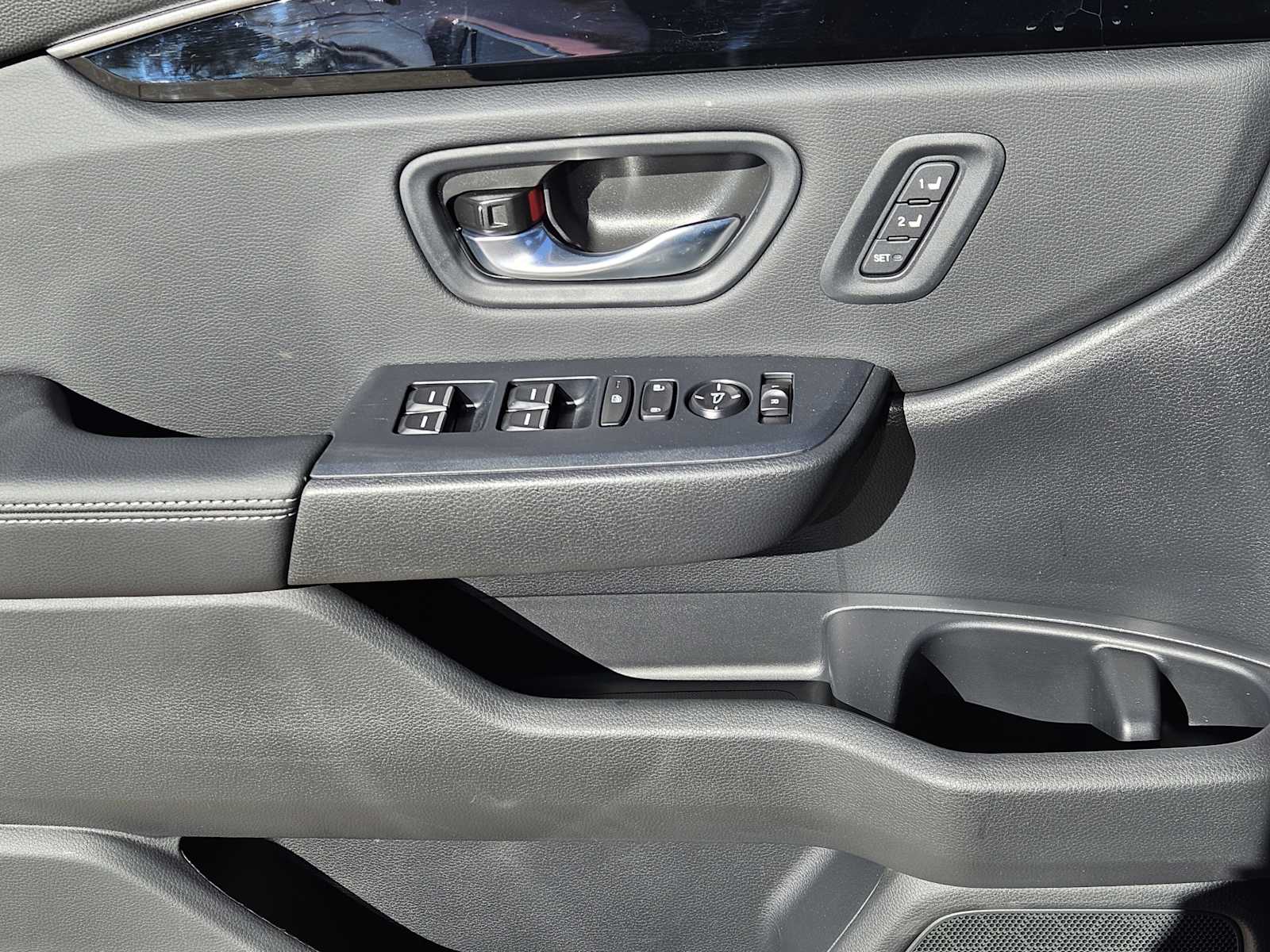 Thumbnail: 2025 Honda Pilot - 16