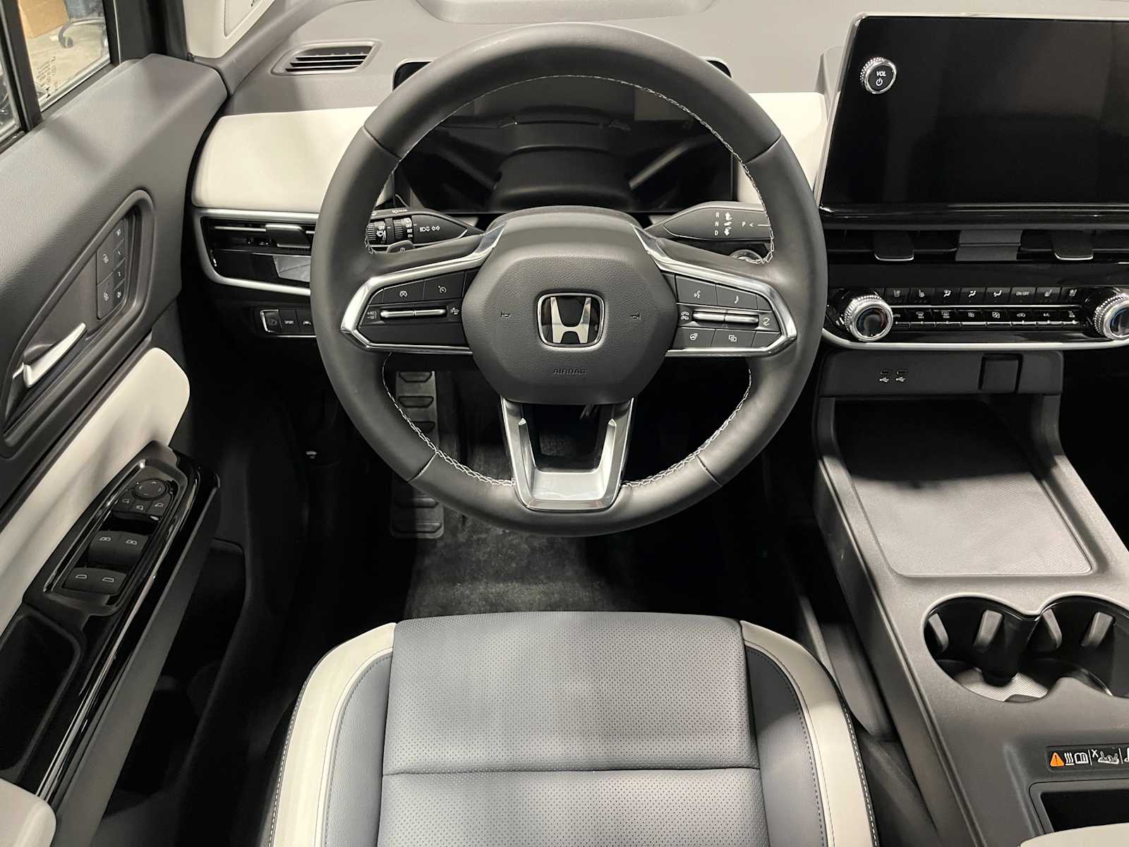 Thumbnail: 2026 Honda Prologue - 12