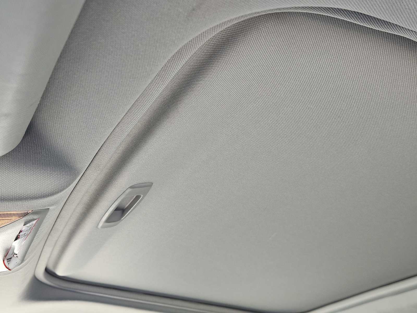 Thumbnail: 2021 Toyota RAV4 - 23