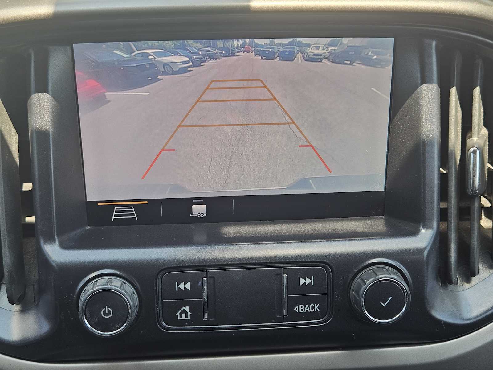 Thumbnail: 2019 Chevrolet Colorado - 18