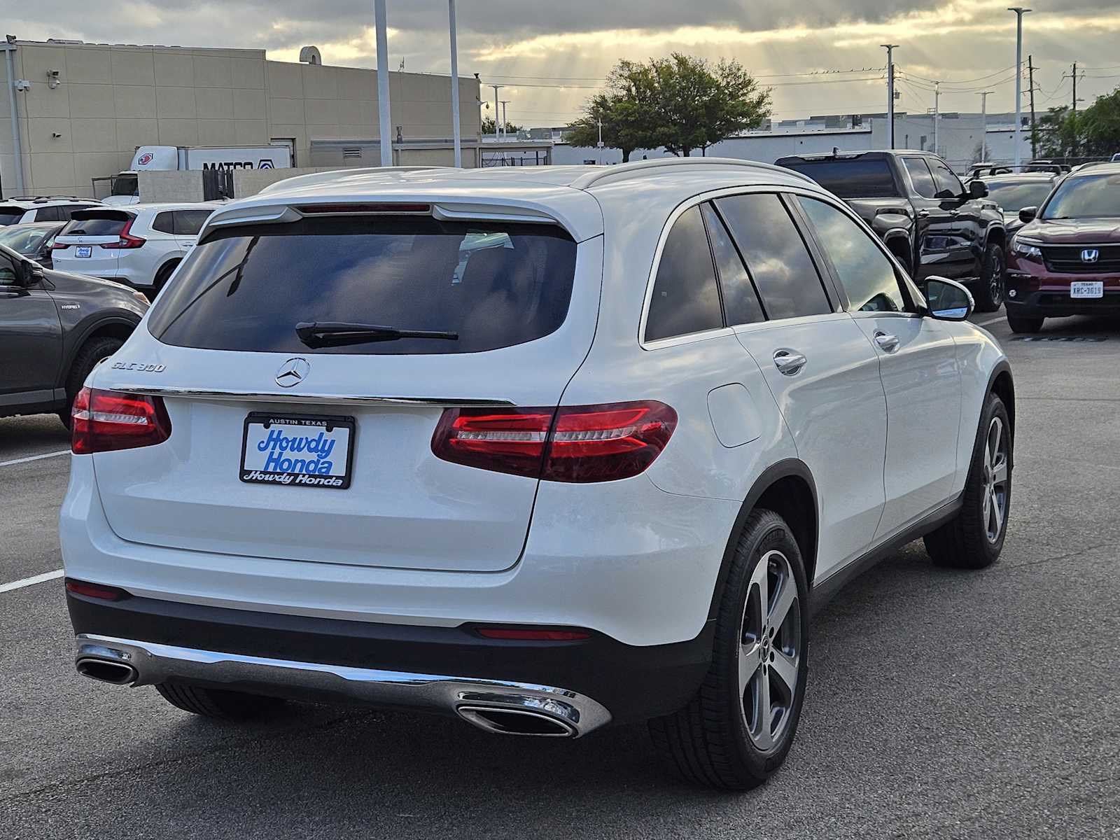 Thumbnail: 2017 Mercedes-Benz GLC - 6