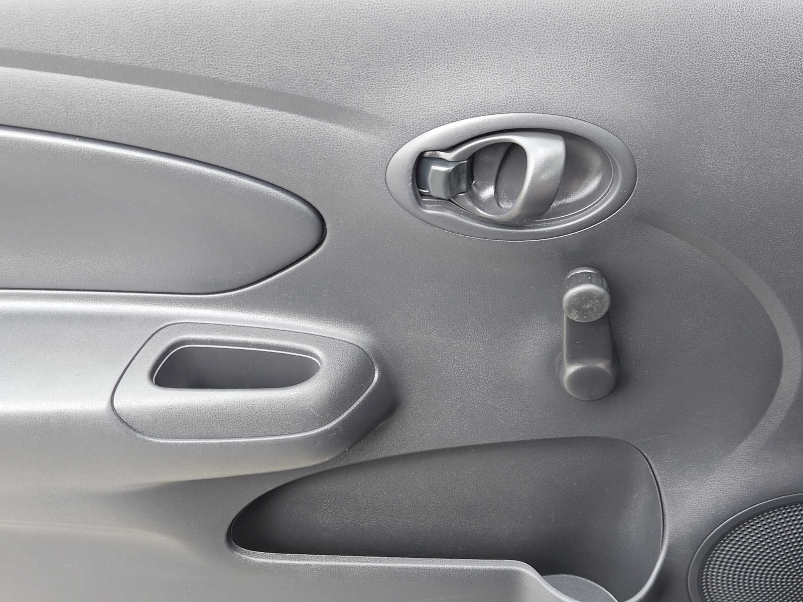 Thumbnail: 2012 Nissan Versa - 21