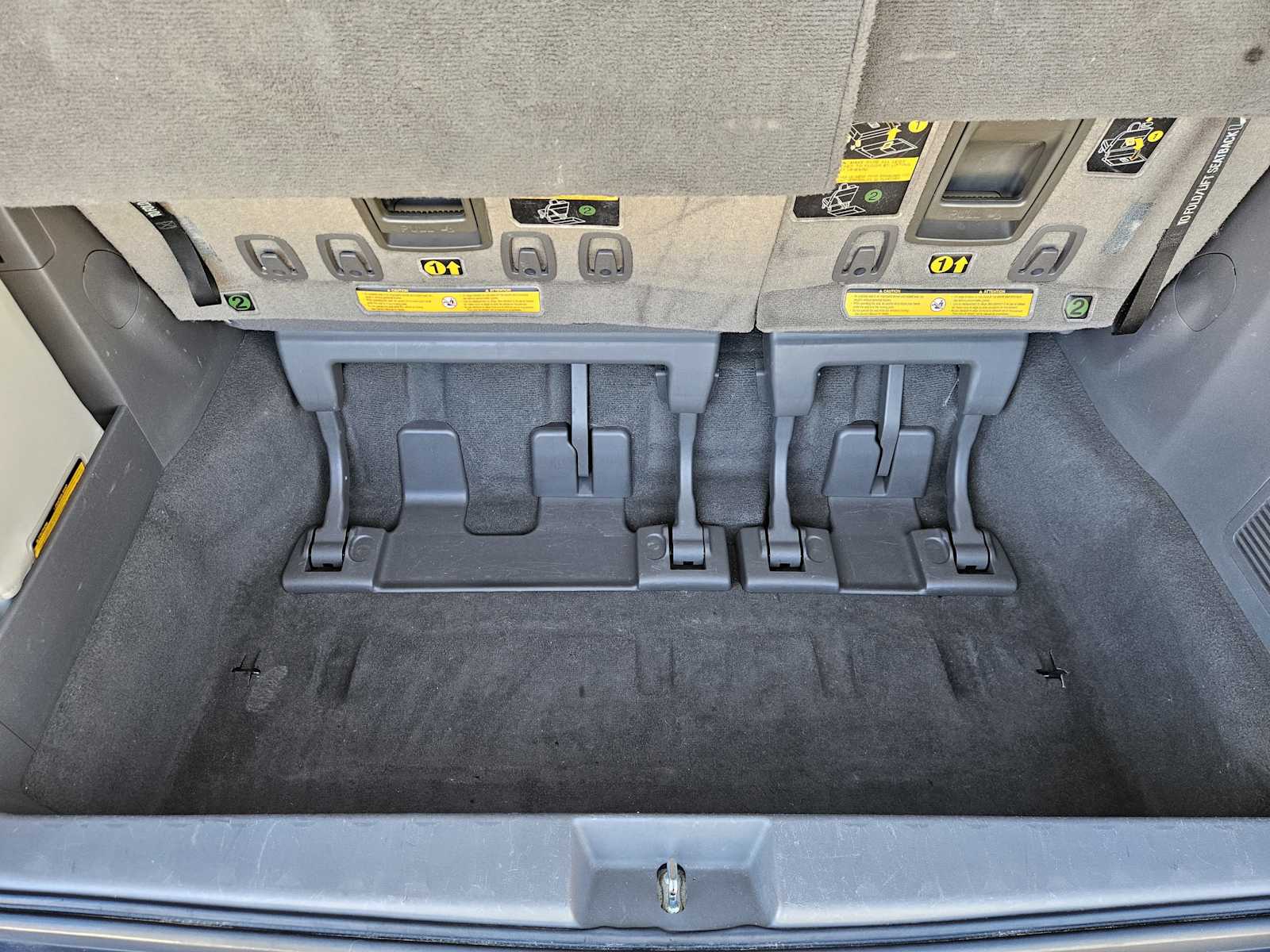 Thumbnail: 2011 Toyota Sienna - 32