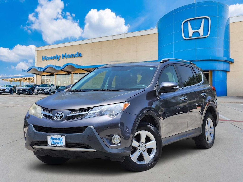 Used 2013 Toyota RAV4 XLE SUV