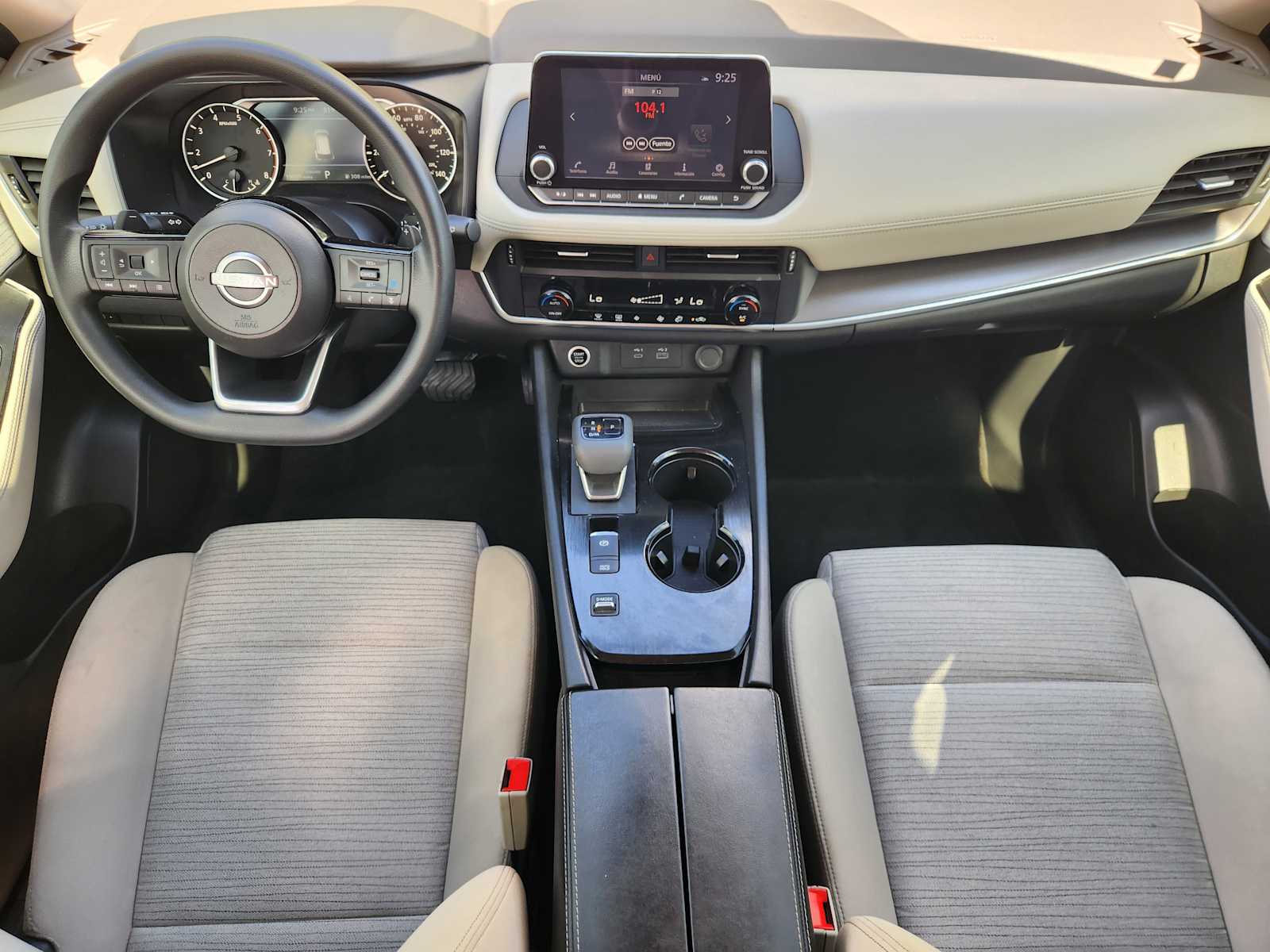 Thumbnail: 2023 Nissan Rogue - 25