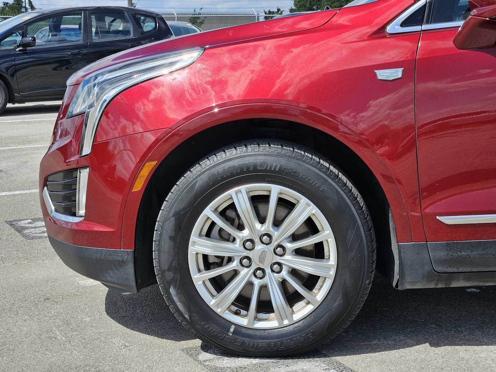 Thumbnail: 2017 Cadillac XT5 - 8