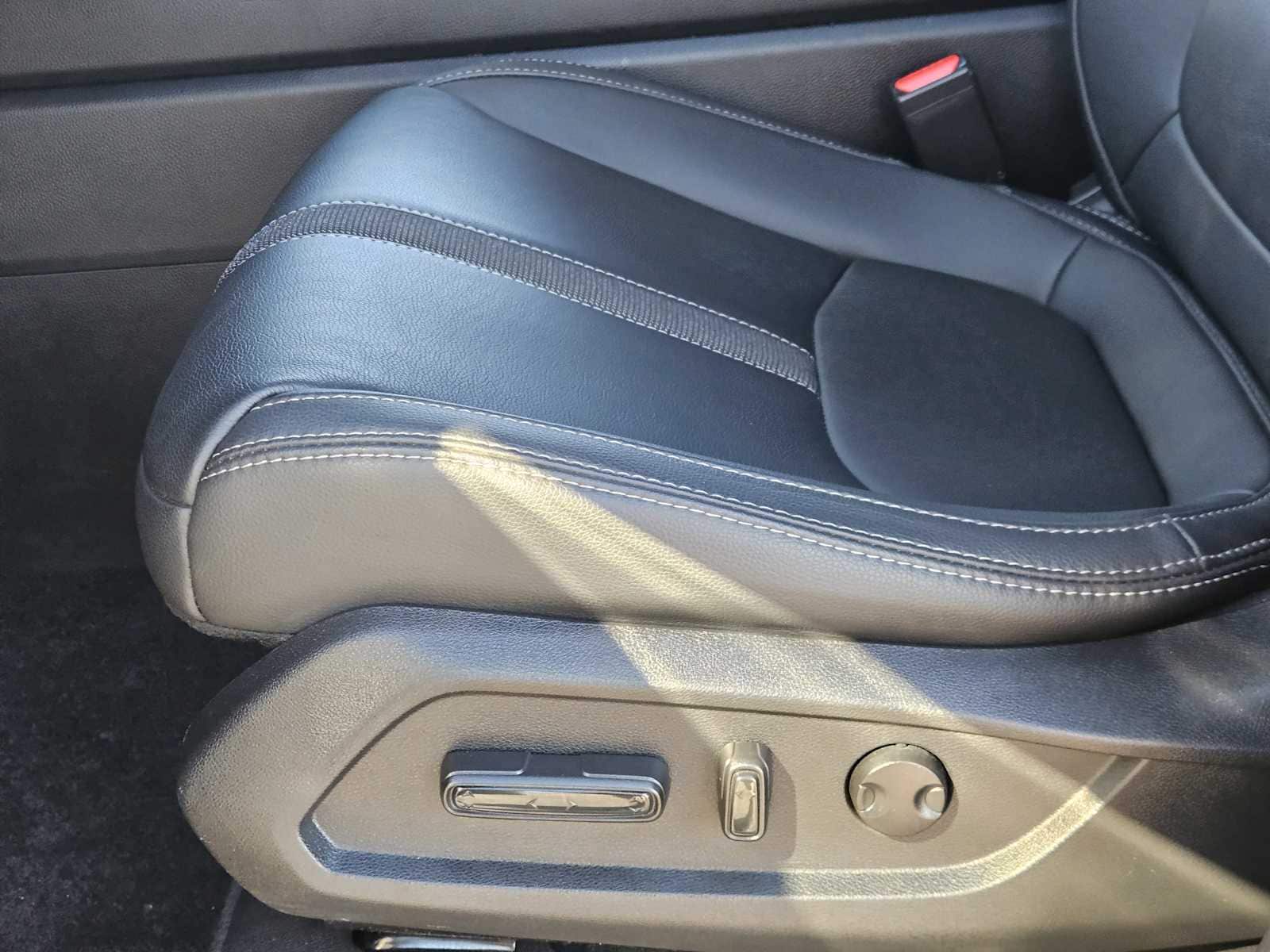 Thumbnail: 2023 Honda Pilot - 22