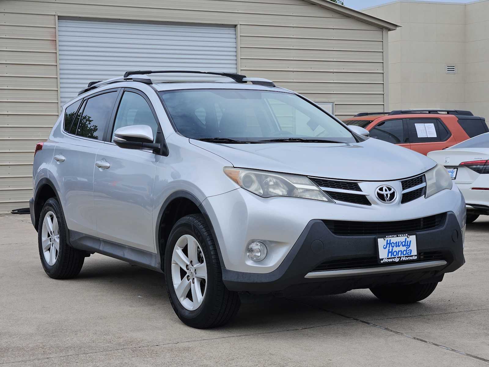 Thumbnail: 2014 Toyota RAV4 - 3