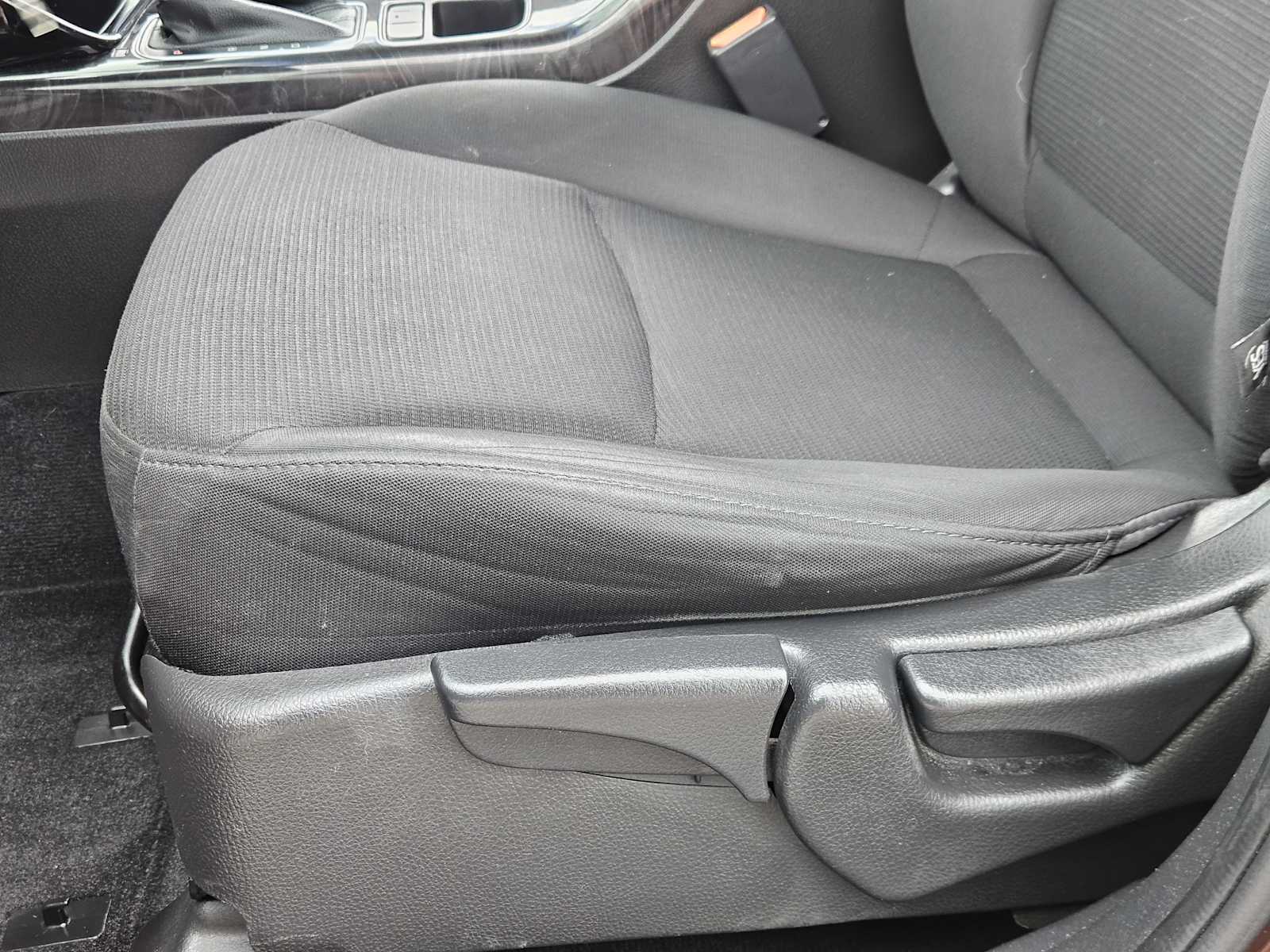 Thumbnail: 2015 Kia Sorento - 22