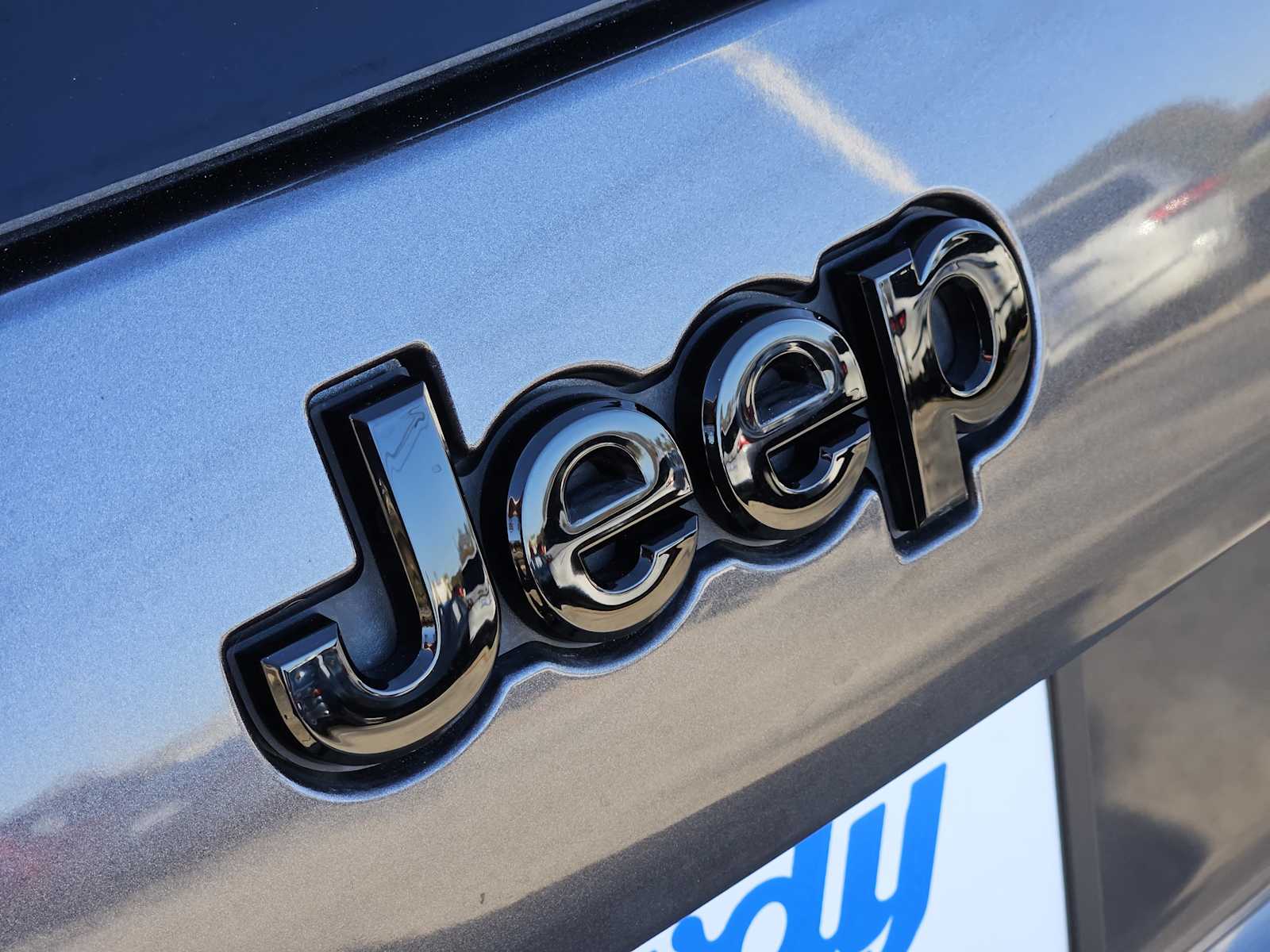 Thumbnail: 2020 Jeep Cherokee - 10