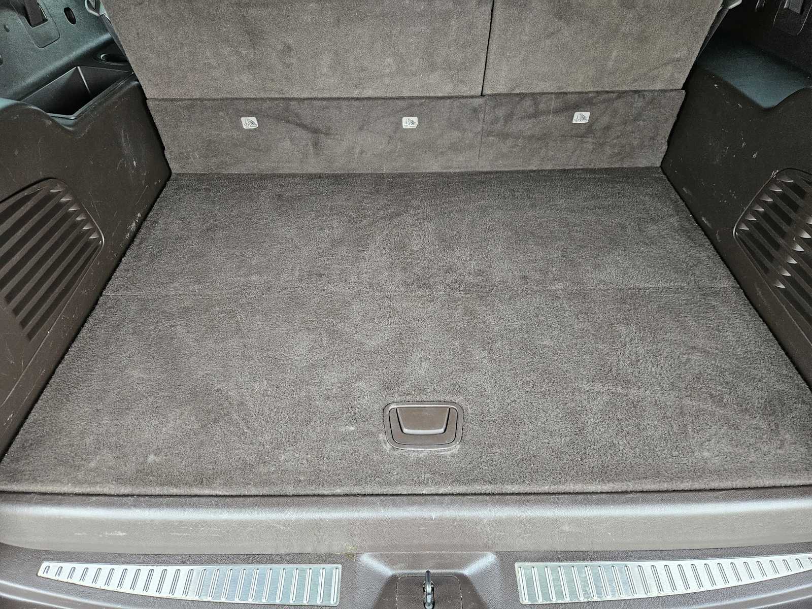 Thumbnail: 2016 GMC Yukon XL - 33