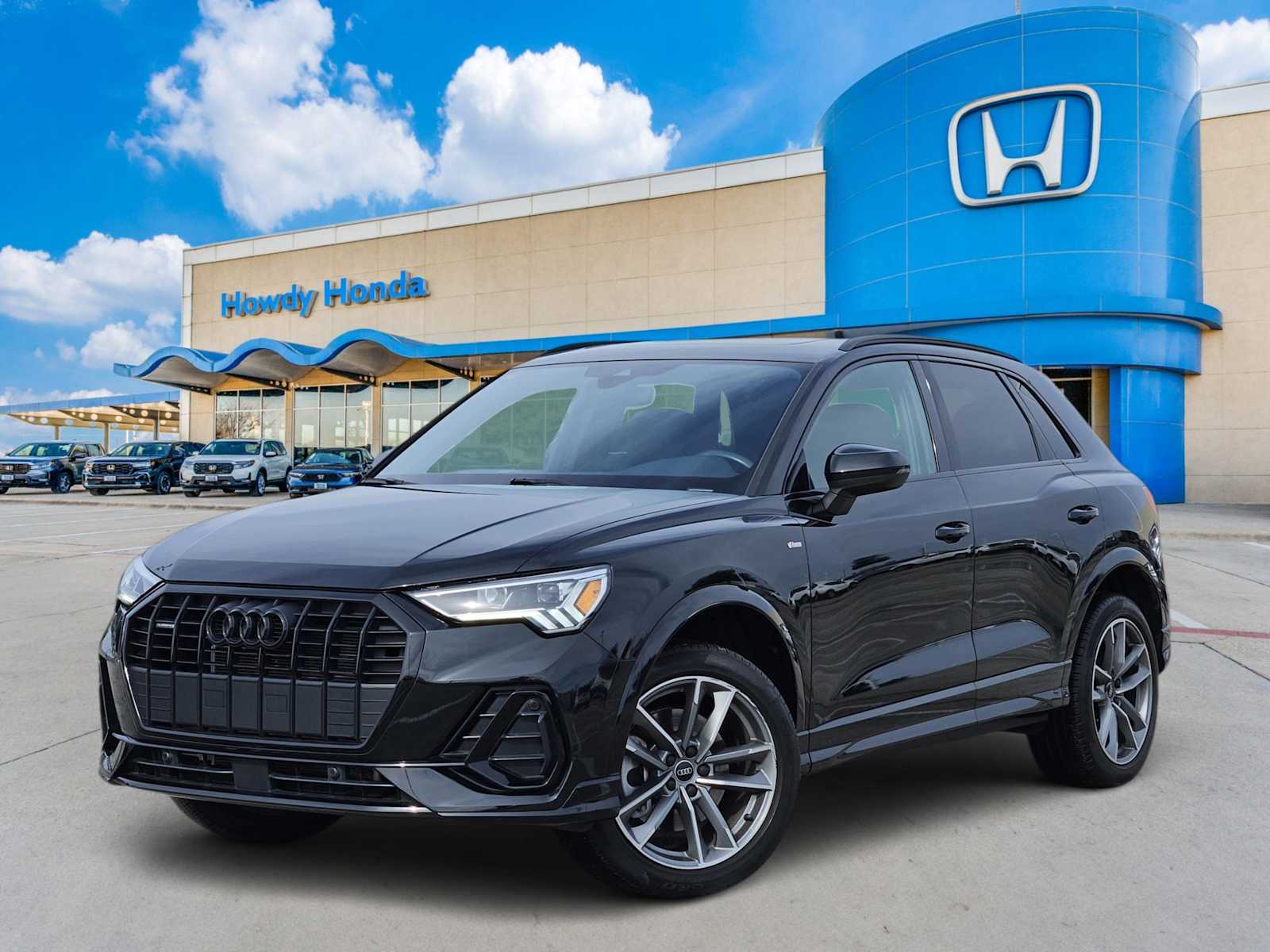 Thumbnail: 2023 Audi Q3 - 1