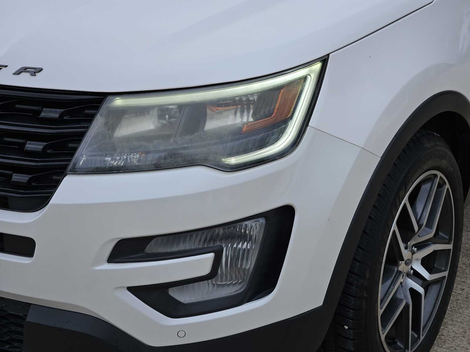 Thumbnail: 2017 Ford Explorer - 6