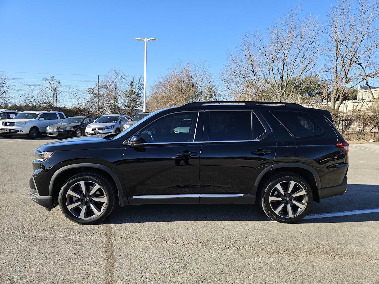 Thumbnail: 2023 Honda Pilot - 4