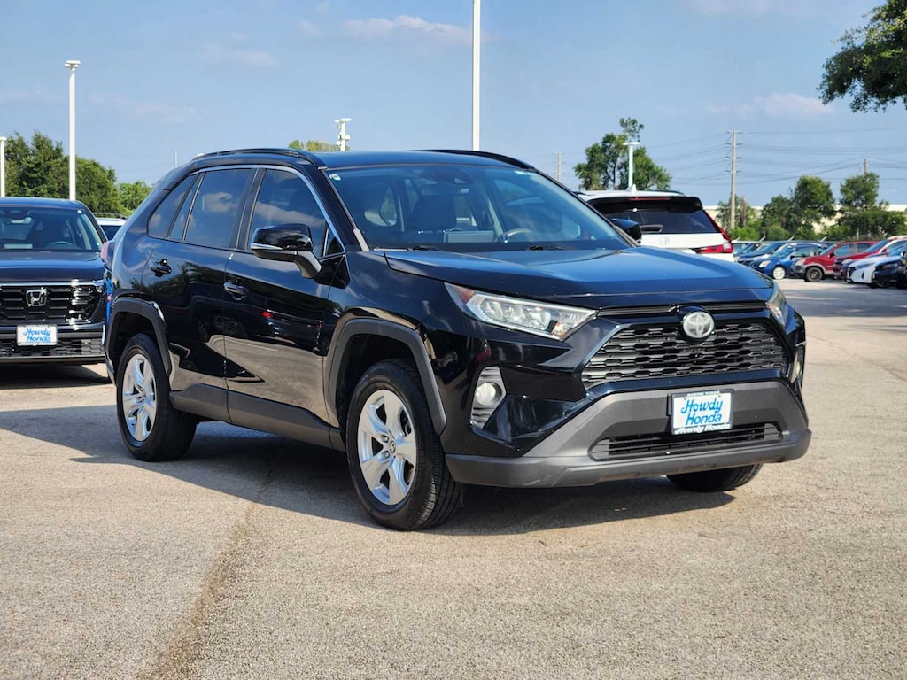 Used 2019 Toyota RAV4 XLE SUV