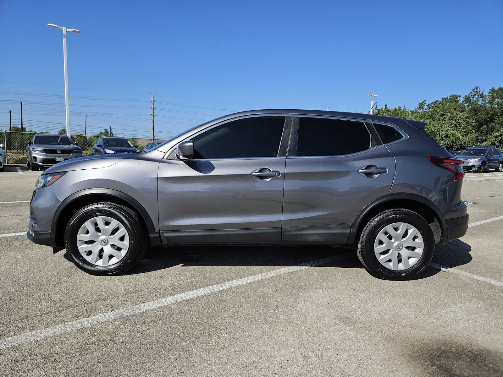 2020 Nissan Rogue Sport S photo 4