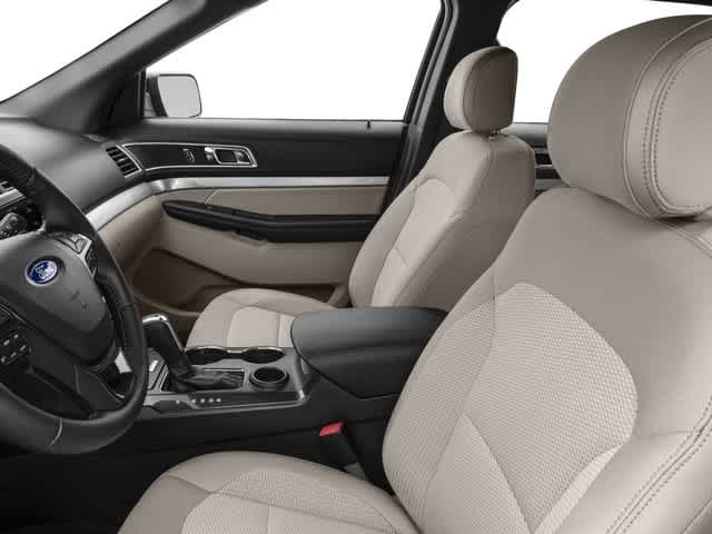 2017 Ford Explorer XLT 12