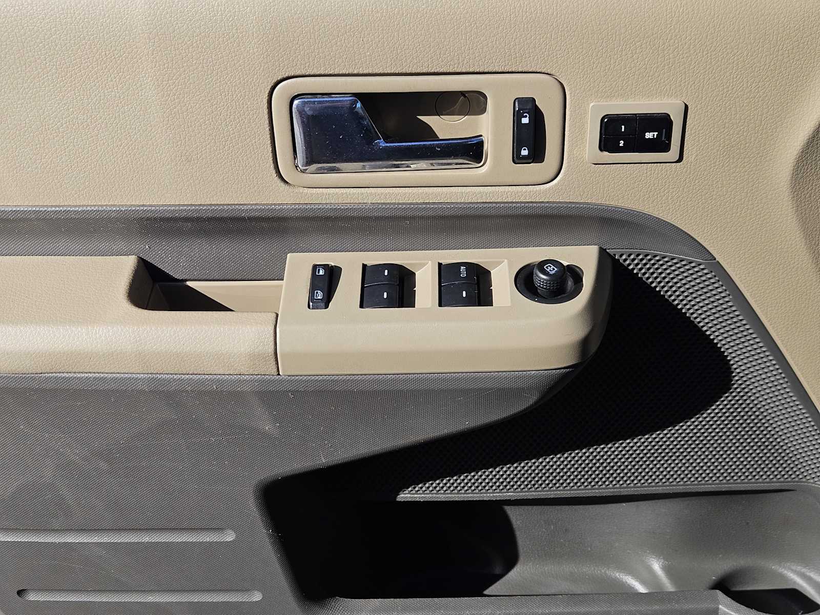 Thumbnail: 2007 Ford Edge - 21