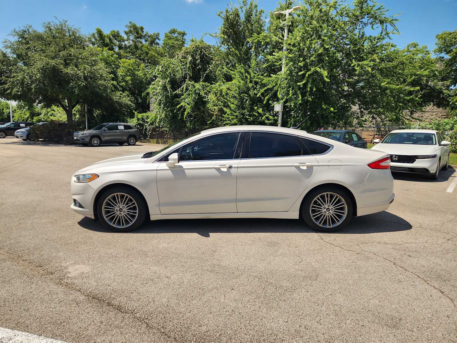 Thumbnail: 2014 Ford Fusion - 4