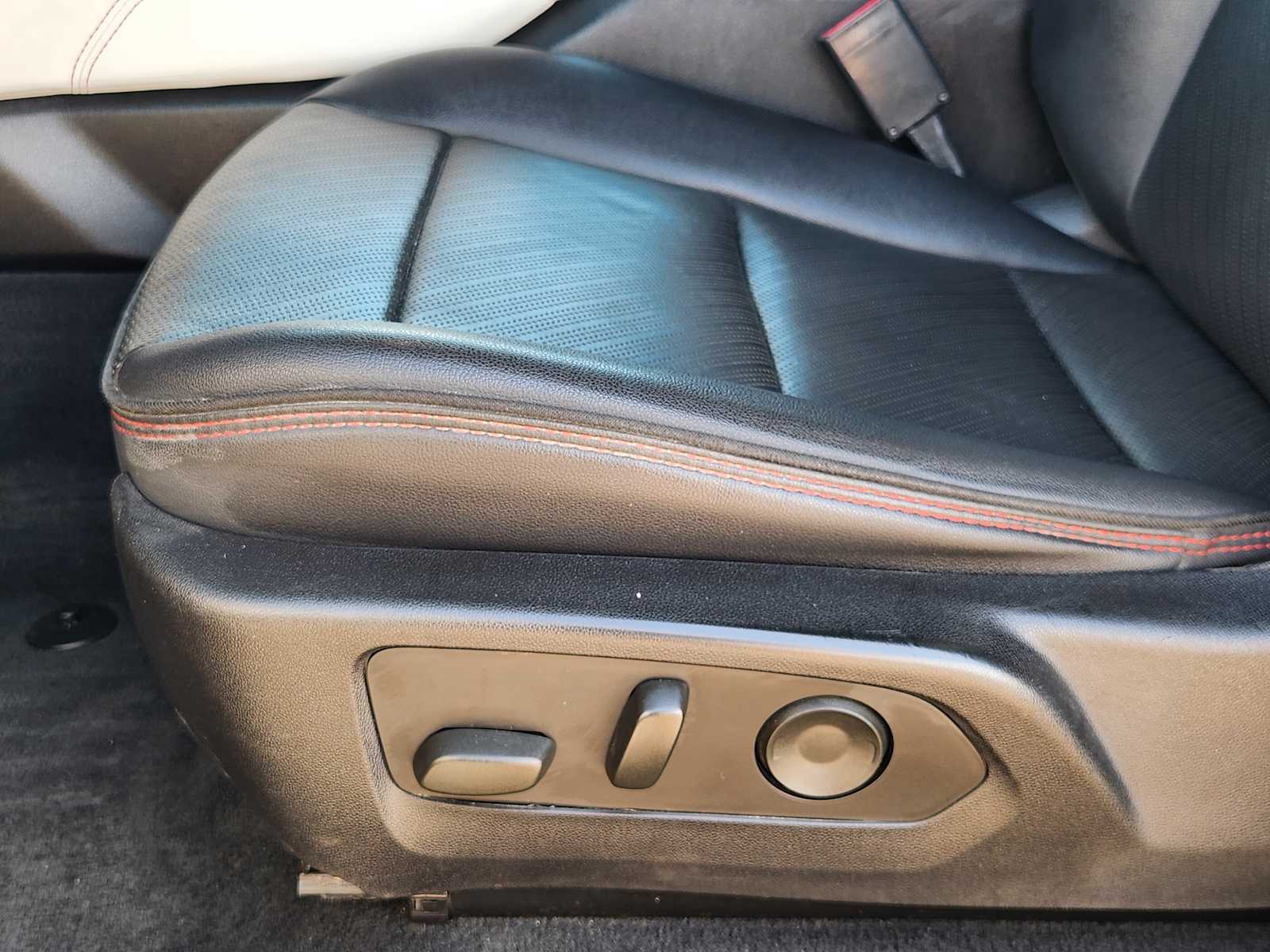 Thumbnail: 2023 GMC Canyon - 23