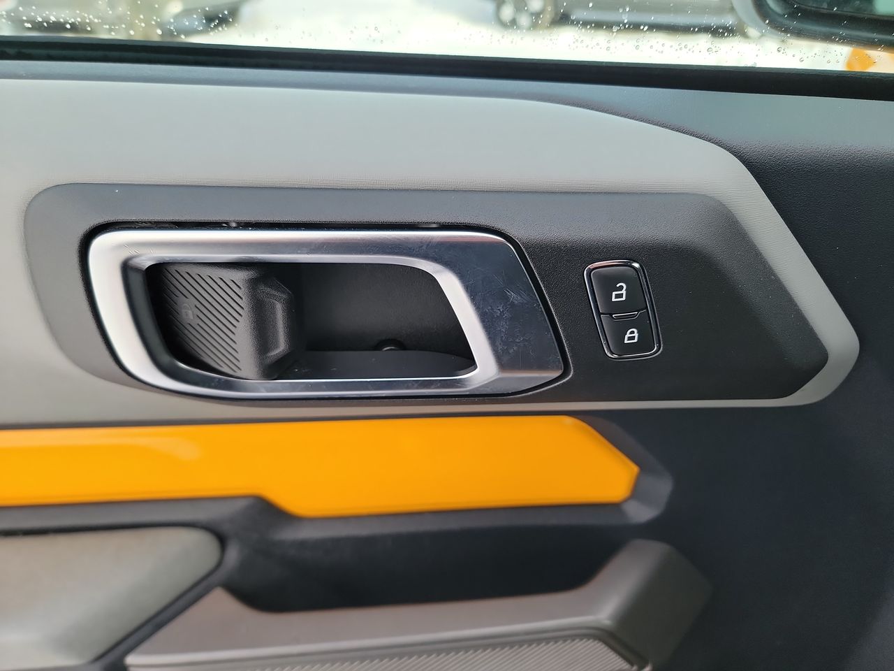 Thumbnail: 2021 Ford Bronco - 11