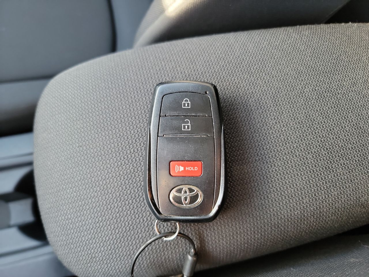 Thumbnail: 2022 Toyota Corolla Cross - 23