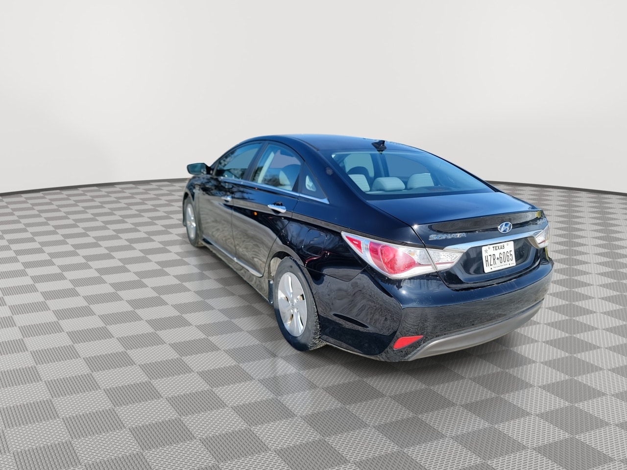 Thumbnail: 2015 Hyundai Sonata - 6