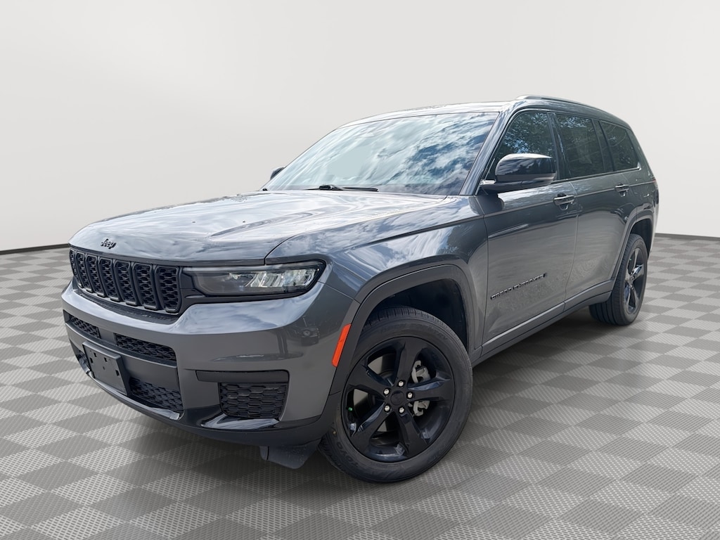 Used 2023 Jeep Grand Cherokee L Laredo SUV