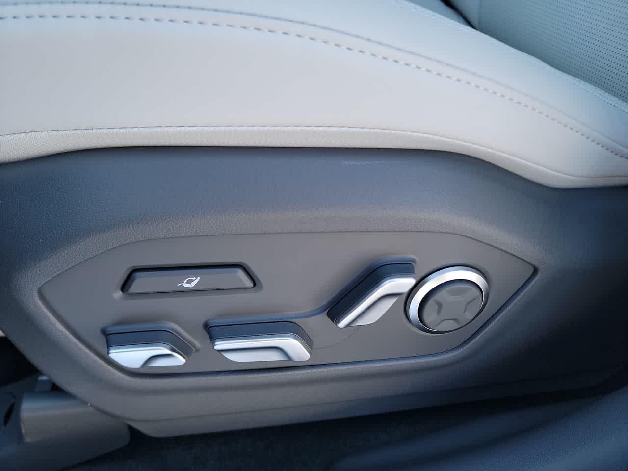 Thumbnail: 2026 Hyundai Santa Fe - 12