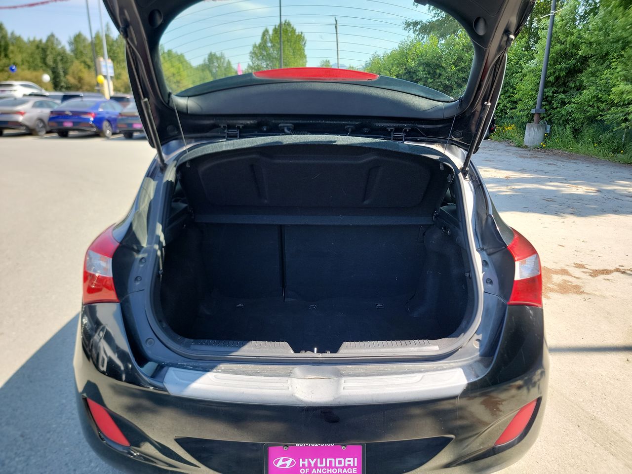 Thumbnail: 2016 Hyundai Elantra - 21