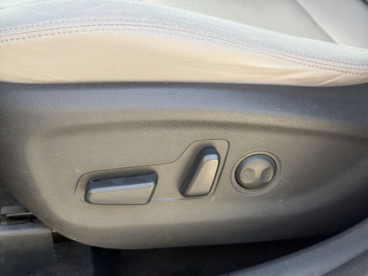 Thumbnail: 2018 Hyundai Tucson - 12