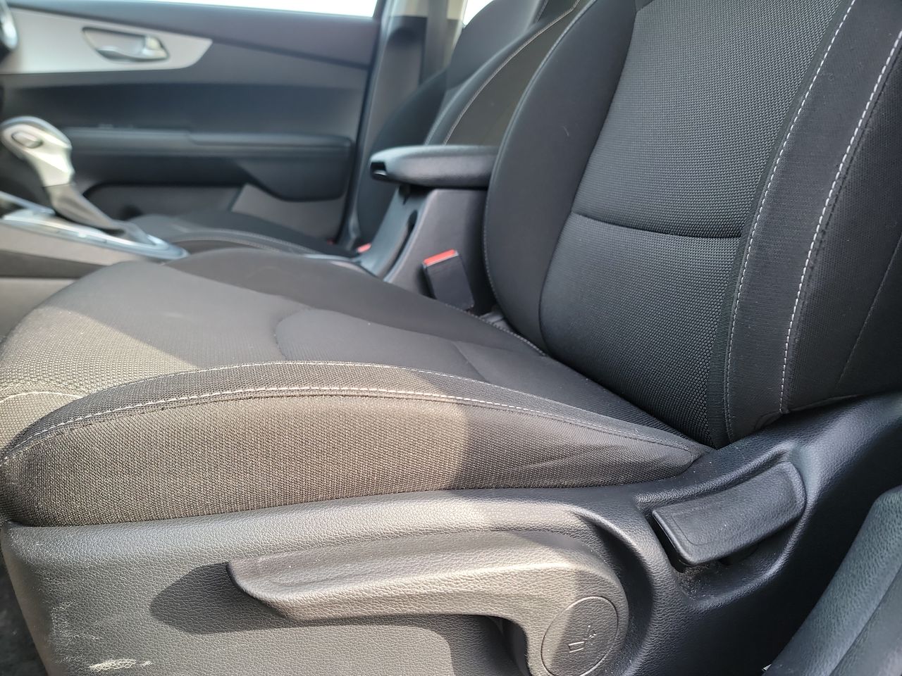 Thumbnail: 2023 Kia Forte - 12