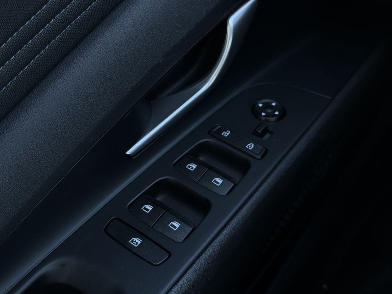 Thumbnail: 2024 Hyundai Elantra - 11