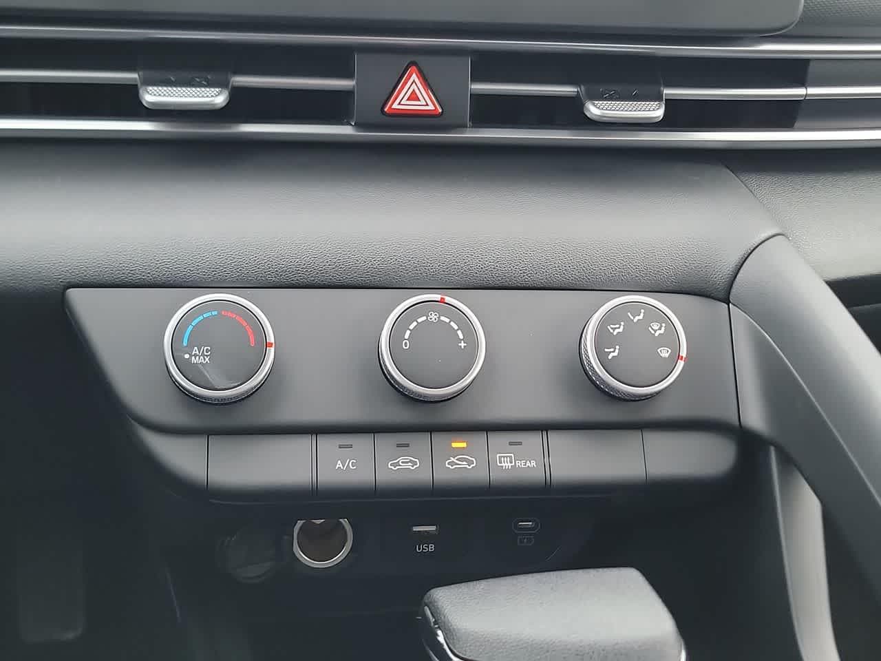 Thumbnail: 2026 Hyundai Elantra - 18