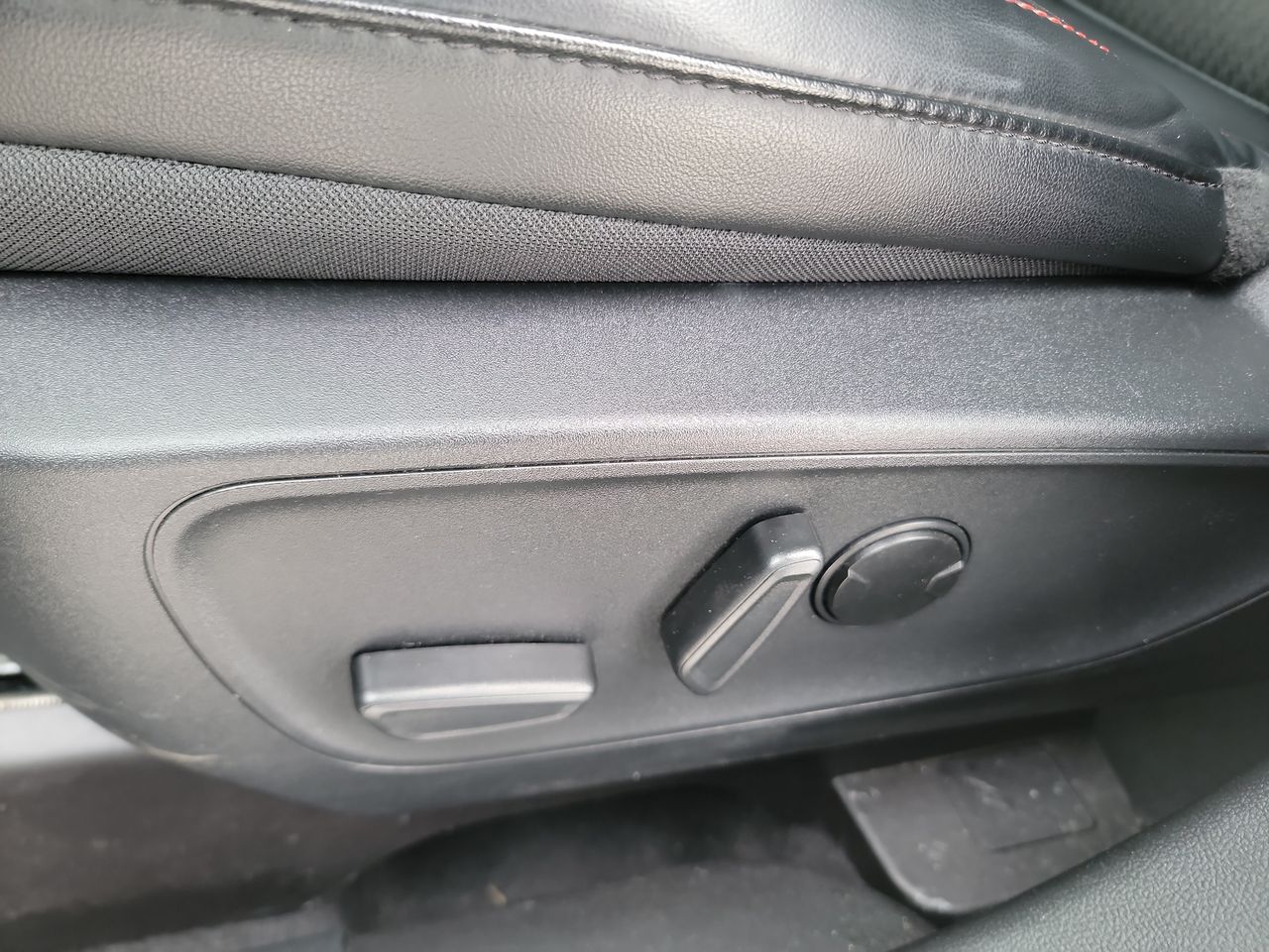 Thumbnail: 2025 Ford Escape - 12