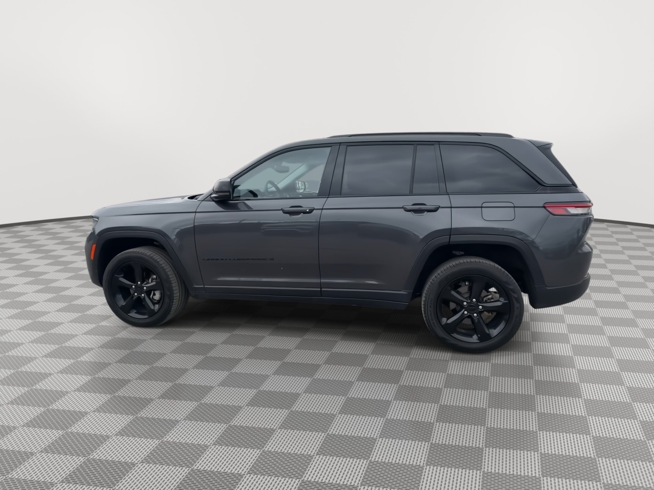 Thumbnail: 2023 Jeep Grand Cherokee - 5
