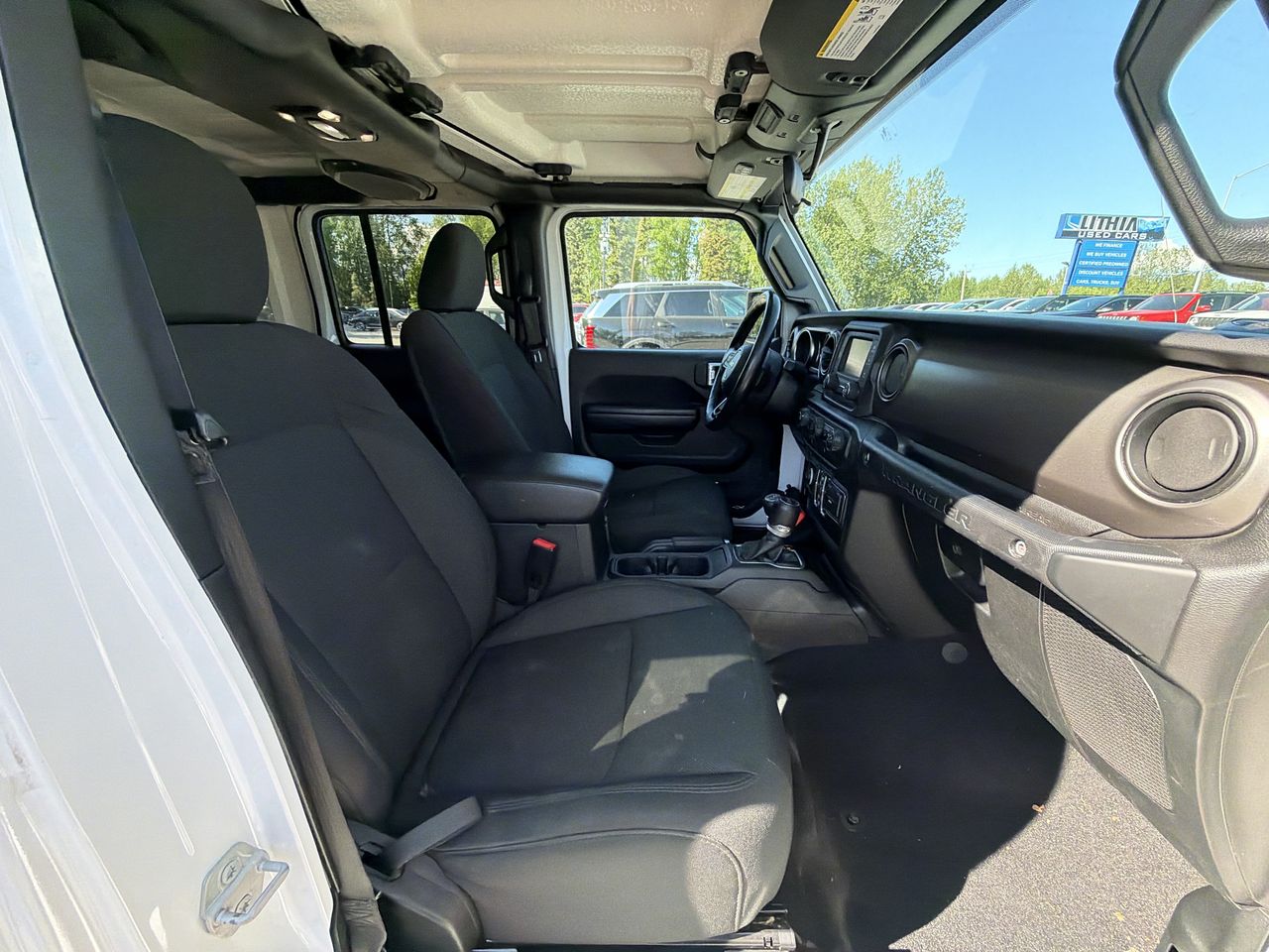 Thumbnail: 2020 Jeep Wrangler - 19