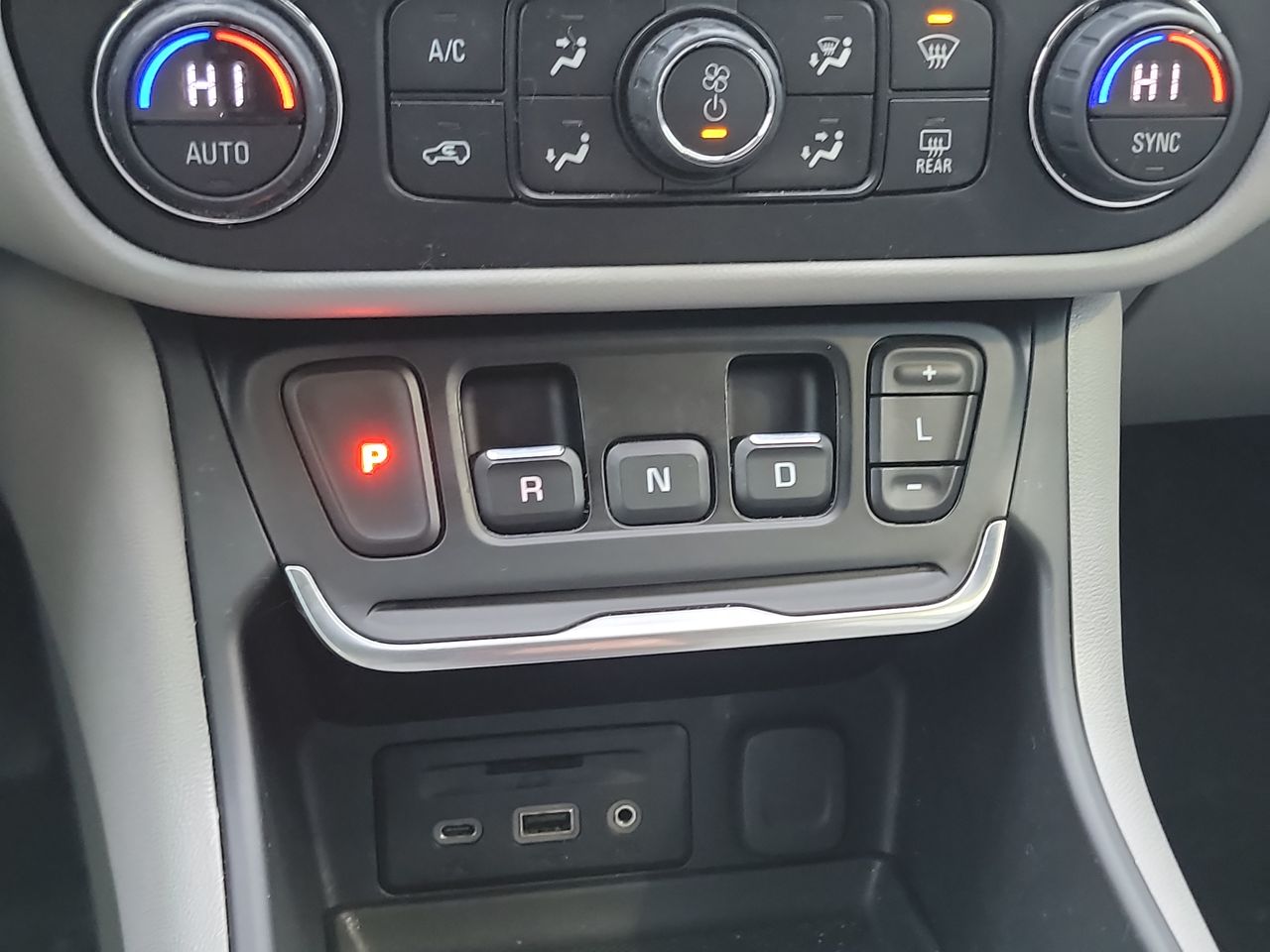 Thumbnail: 2019 GMC Terrain - 17