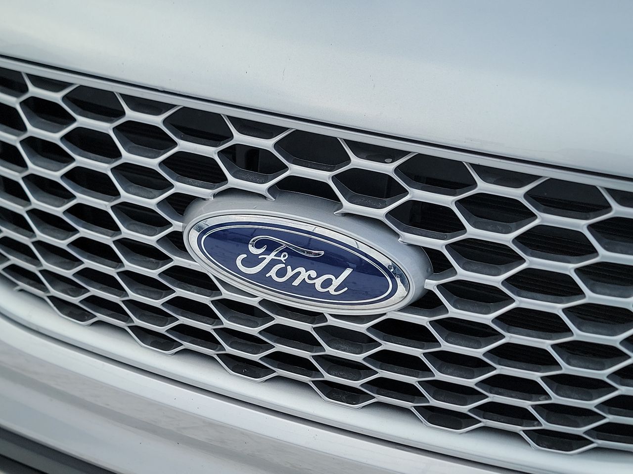 Thumbnail: 2024 Ford Edge - 25