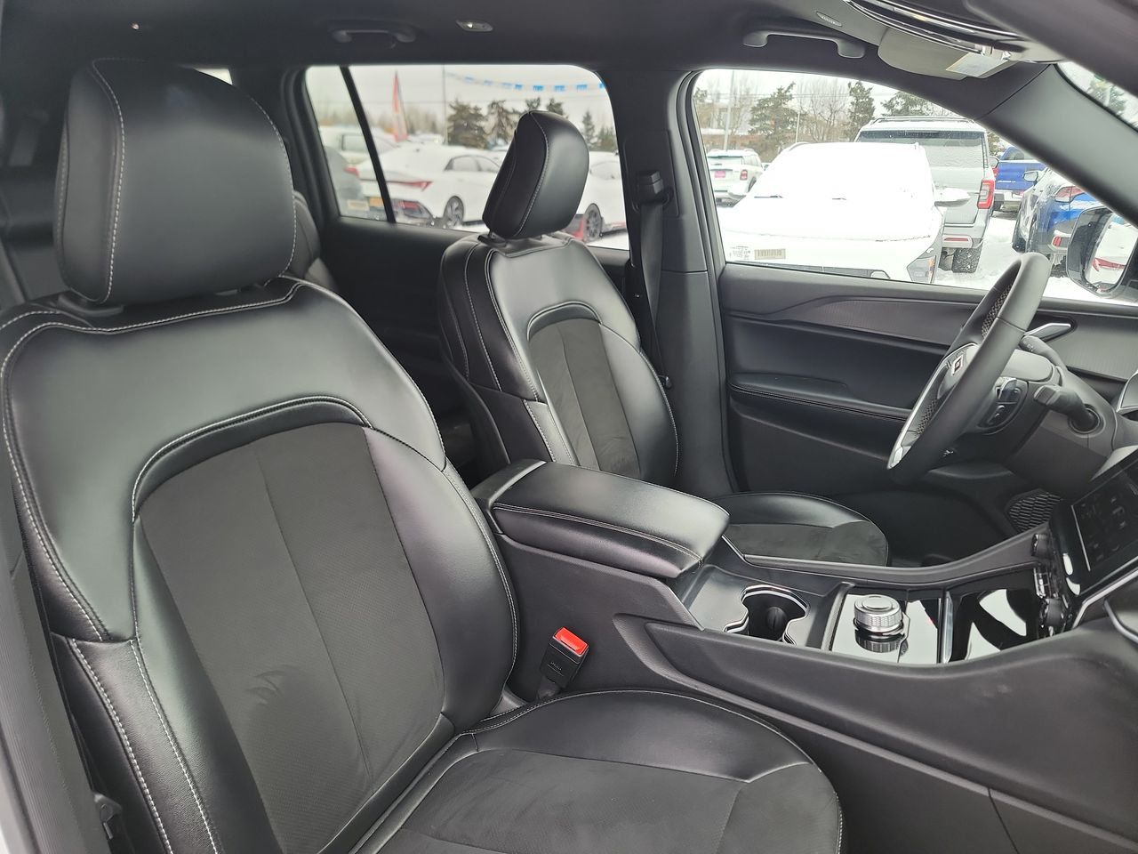 Thumbnail: 2024 Jeep Grand Cherokee L - 19