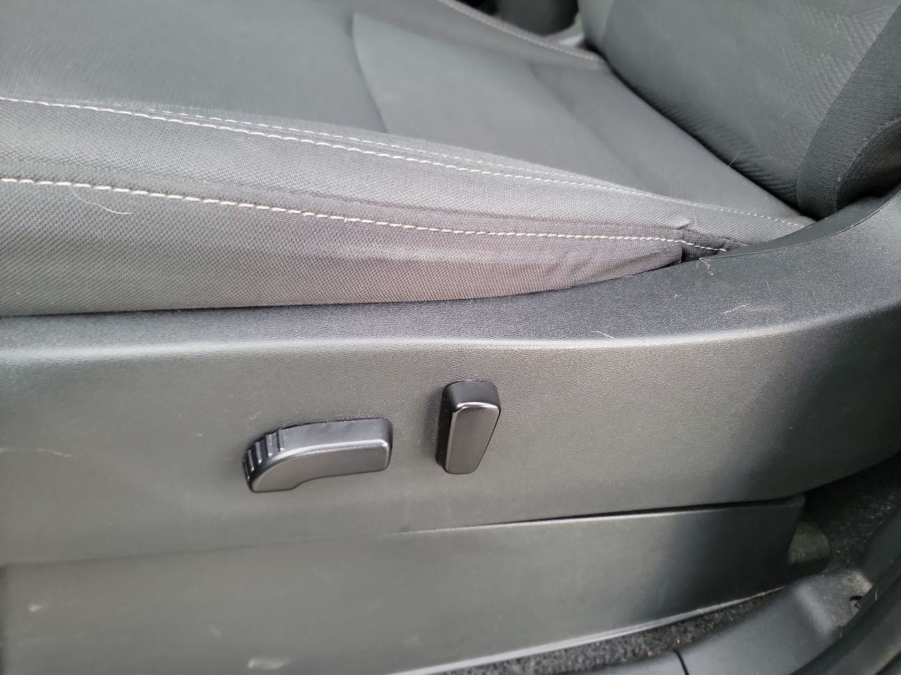 Thumbnail: 2023 Nissan Frontier - 12