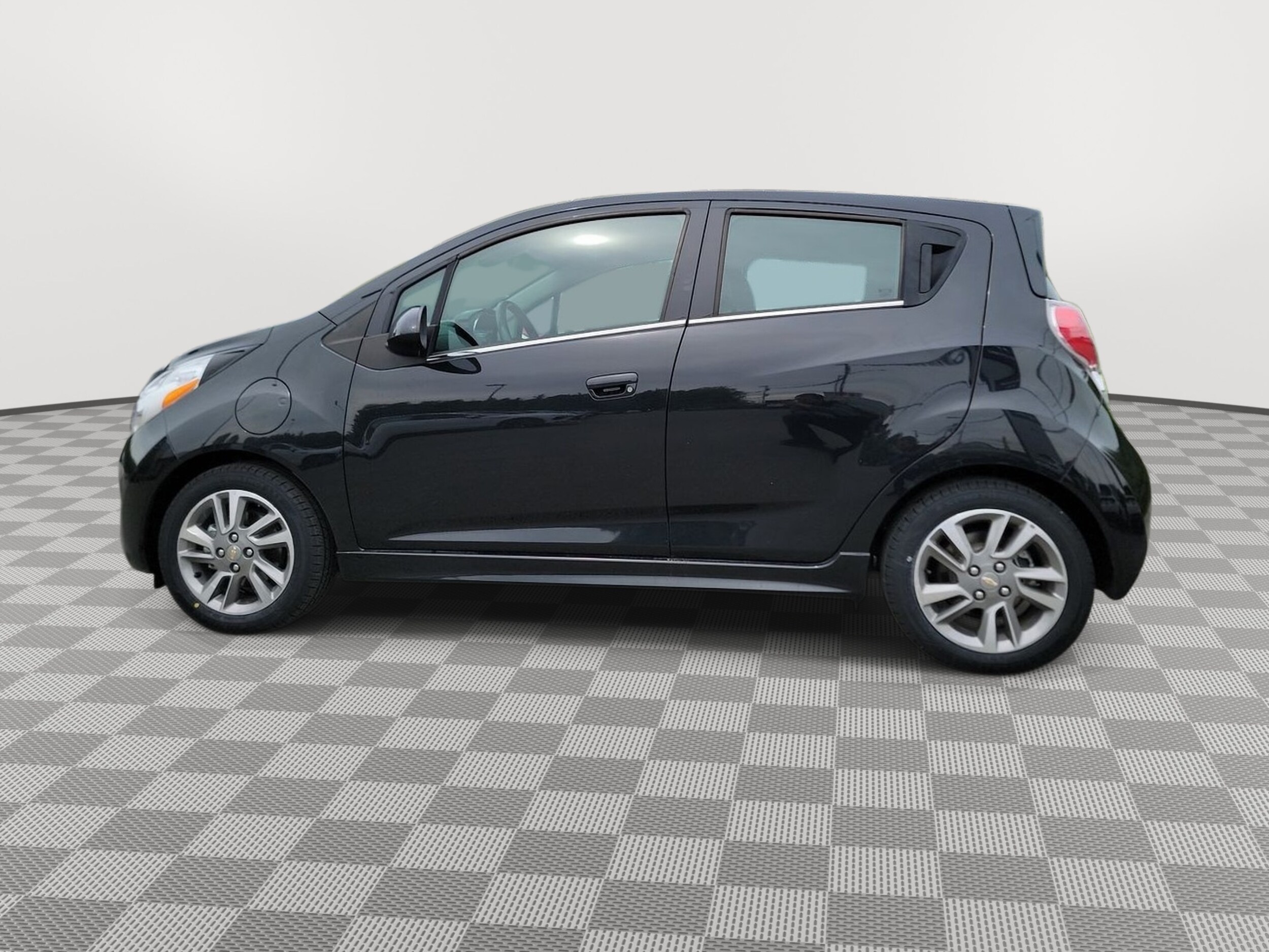 Thumbnail: 2016 Chevrolet Spark - 5