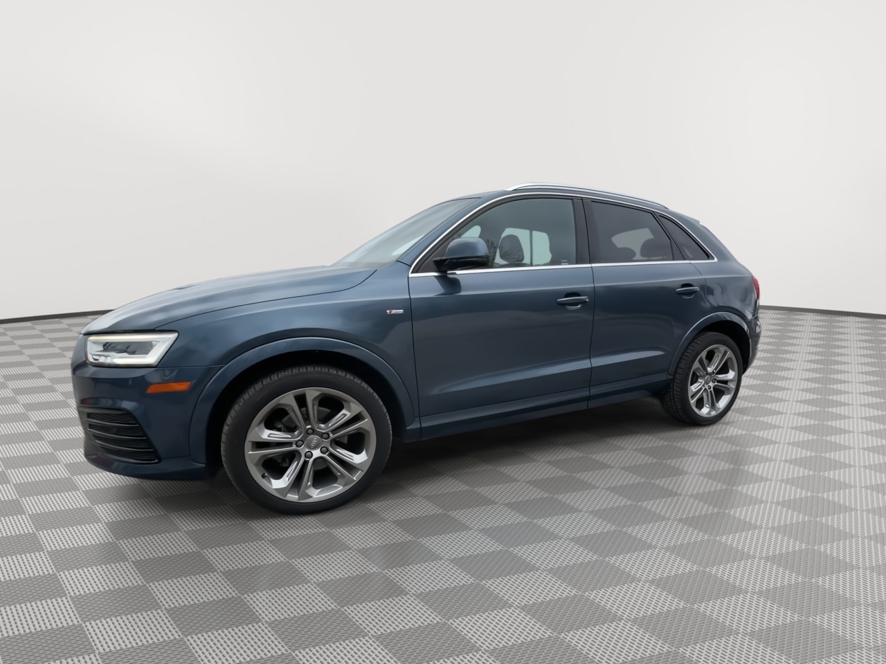Thumbnail: 2018 Audi Q3 - 4