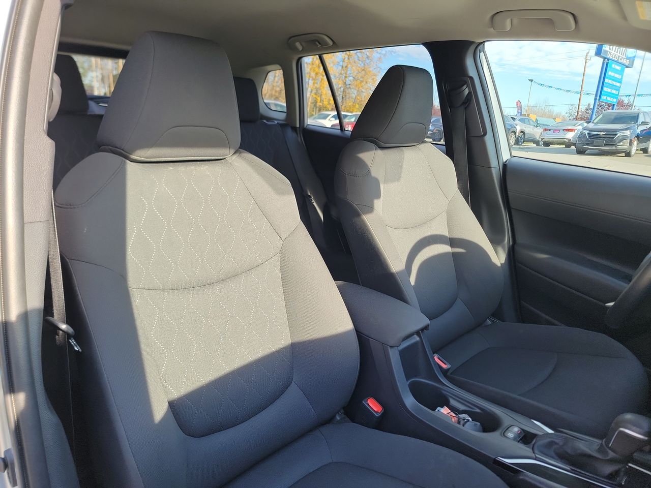 Thumbnail: 2022 Toyota Corolla Cross - 19