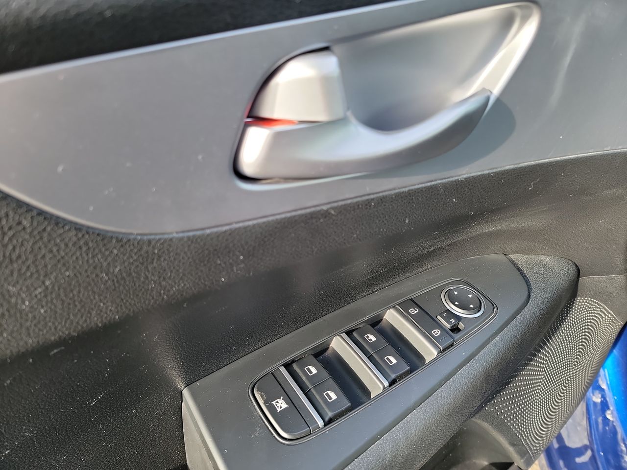 Thumbnail: 2023 Kia Forte - 11